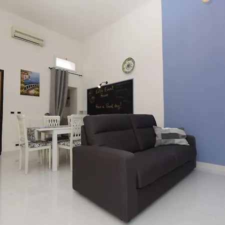 Evita House Bed & Breakfast *